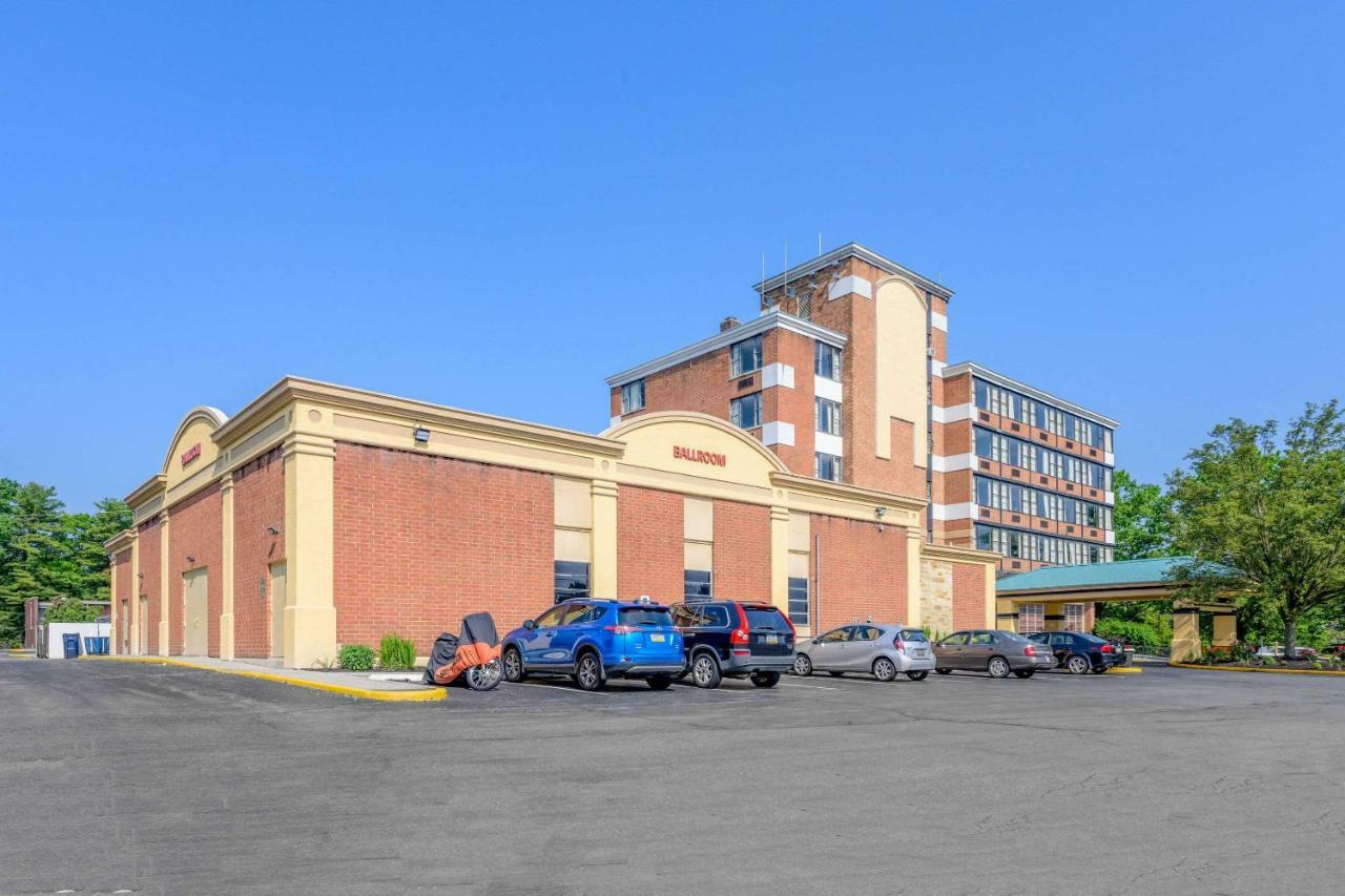 Inn At Lebanon - Hershey & Manheim Area Exterior photo